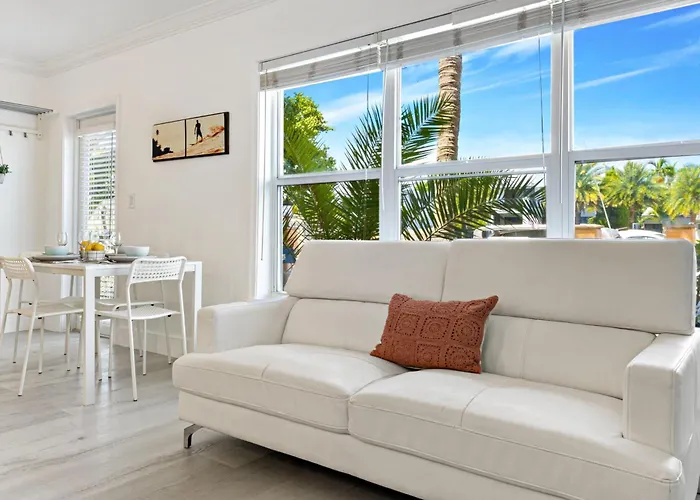 Las Olas Blvd Exclusive Apt With Waterview