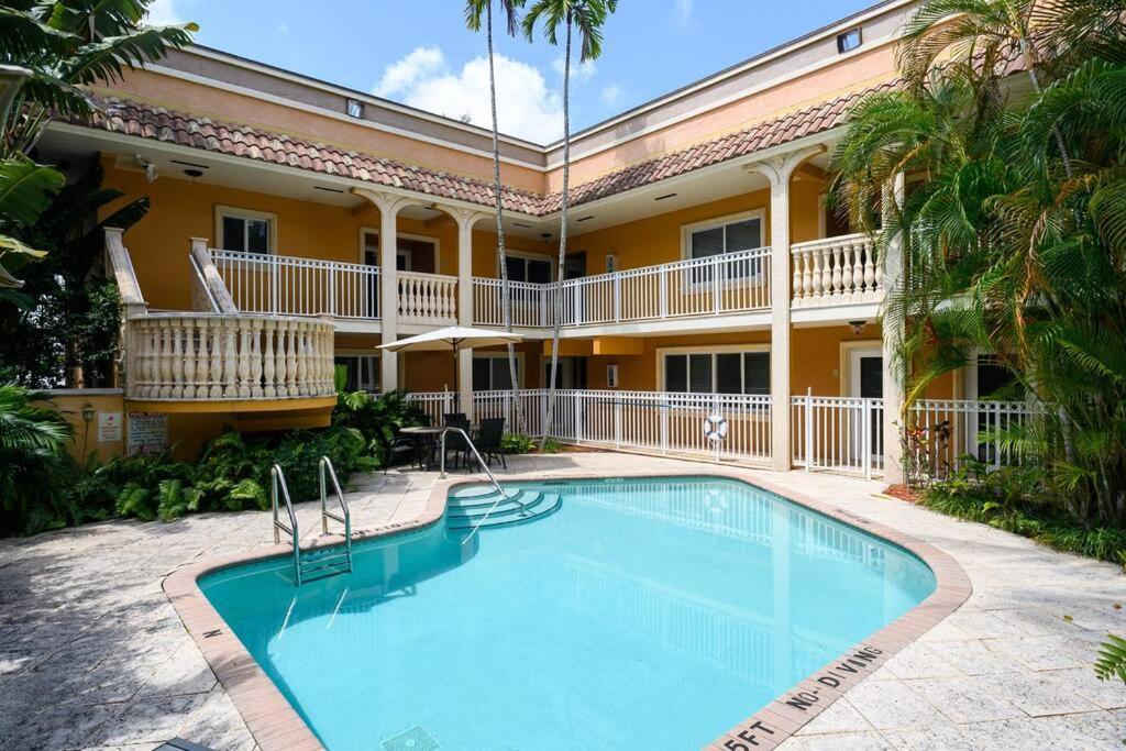 Olas Blvd Exclusive With Waterview Apartment Fort Lauderdale